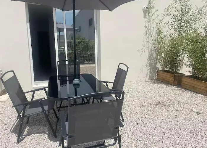 Appart'ici 3 - Spacieux F3 2* Lunel-Viel